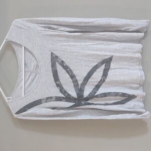 Gaiam Yoga women's xsmall‎ gray long sleeve tee shirt